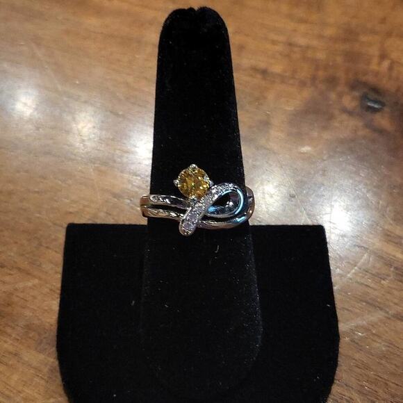 Fashion ring faux diamond's & yellow stone | size 7.5 - Picture 3 of 8
